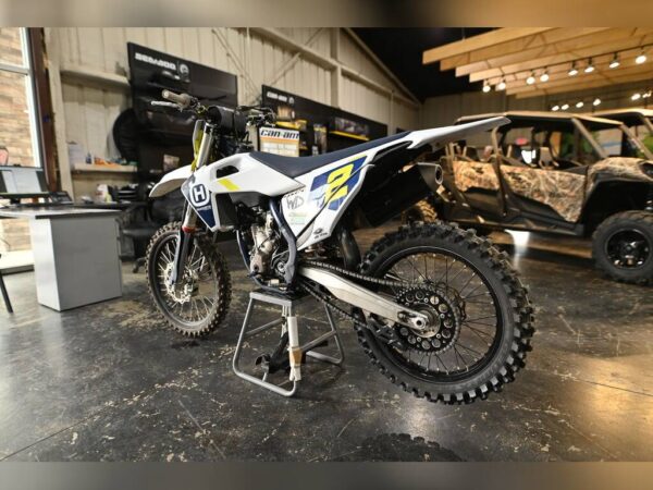 Used 2022 Husqvarna Dirt Bike Motorcycle FC 350 For Sale - Image 4